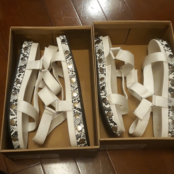 Perrie Jessica Simpson White Snakeskin Stud Strappy Sandals shoes 9.5 NEW DEAL - Picture 8 of 9